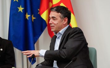 Димитров со апел до Загреб и Подгорица: Вашиот договор ќе ја врати надежта во целиот регион
