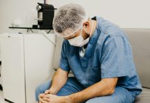 Конечно: Крај за законски даденото право директорите на болници да си примаат доктори од партиски список!