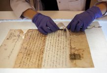 Националното богатство ни скапува во влага: ДЗР откри огромни слабости во Државниот архив