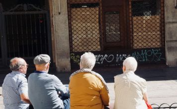 ДЗР: Населението старее, пензискиот фонд е неодржлив, а негата за постари лица ја нема