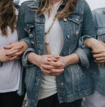 Работодавците продолжуваат со дискриминација поради бременост – случајот на асистентката на Меѓународниот балкански универзитет меѓу најновите во низата