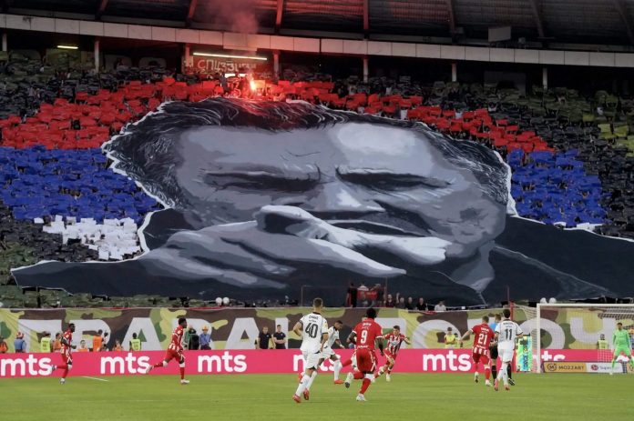 Ratko Mladic baner Belgrad